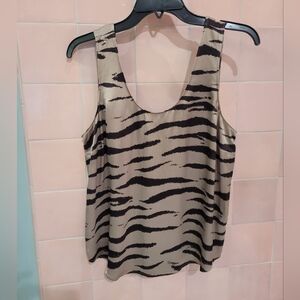 Rails silky tiger tank